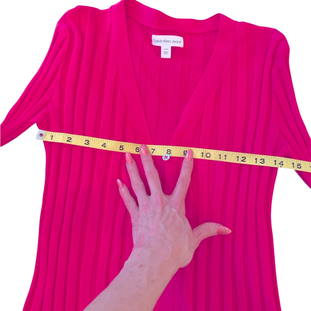 ❤️CALVIN KLEIN HOT PINK BUTTON DOWN CARDIGAN❤️EXCELLENT CONDITION! - Picture 4 of 10